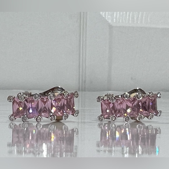 New Nolan Miller  Clip on Earrings - Picture 7 of 11